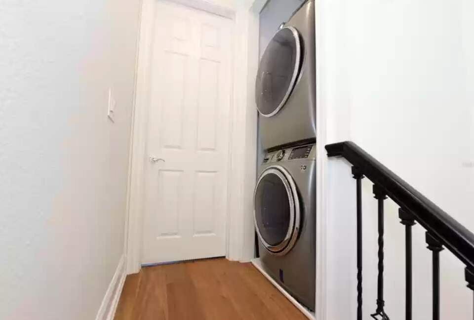 Beautiful Brownstone in Hyde Park - Tampa, Florida