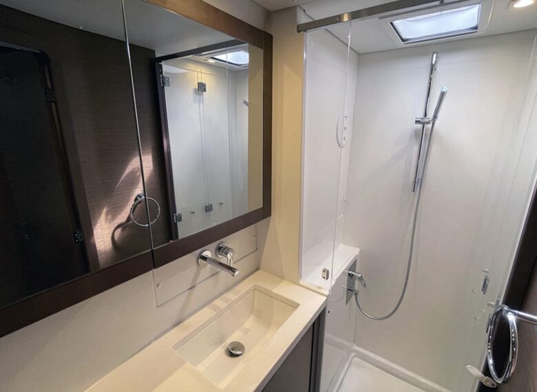 Lagoon 450 F - 4 + 2 cab - "Tramontane" | Navigare Yachting - Tortola, Virgin Islands, British