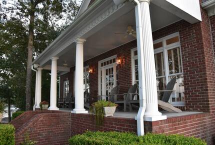 Southern Beauty | Smith Lake - Crane Hill, Alabama