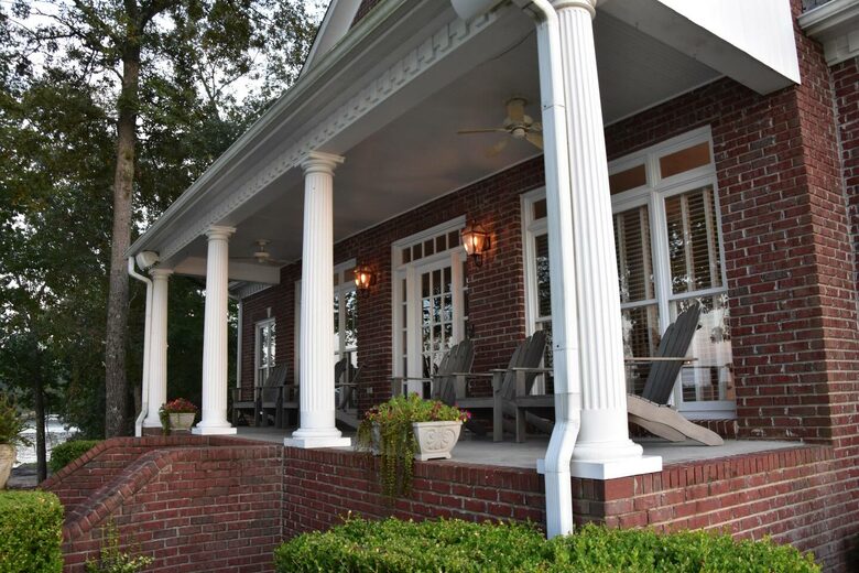 Southern Beauty | Smith Lake - Crane Hill, Alabama