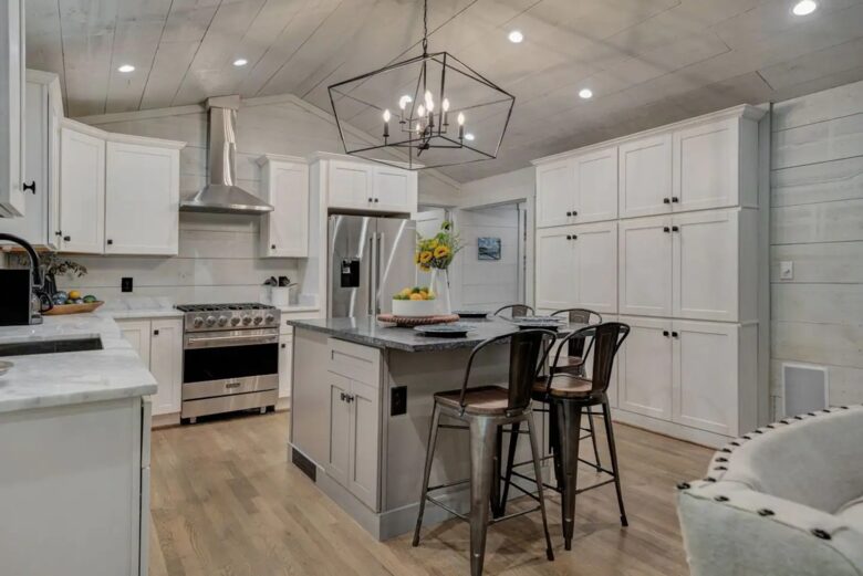 Smith Lake Retreat - Crane Hill, Alabama