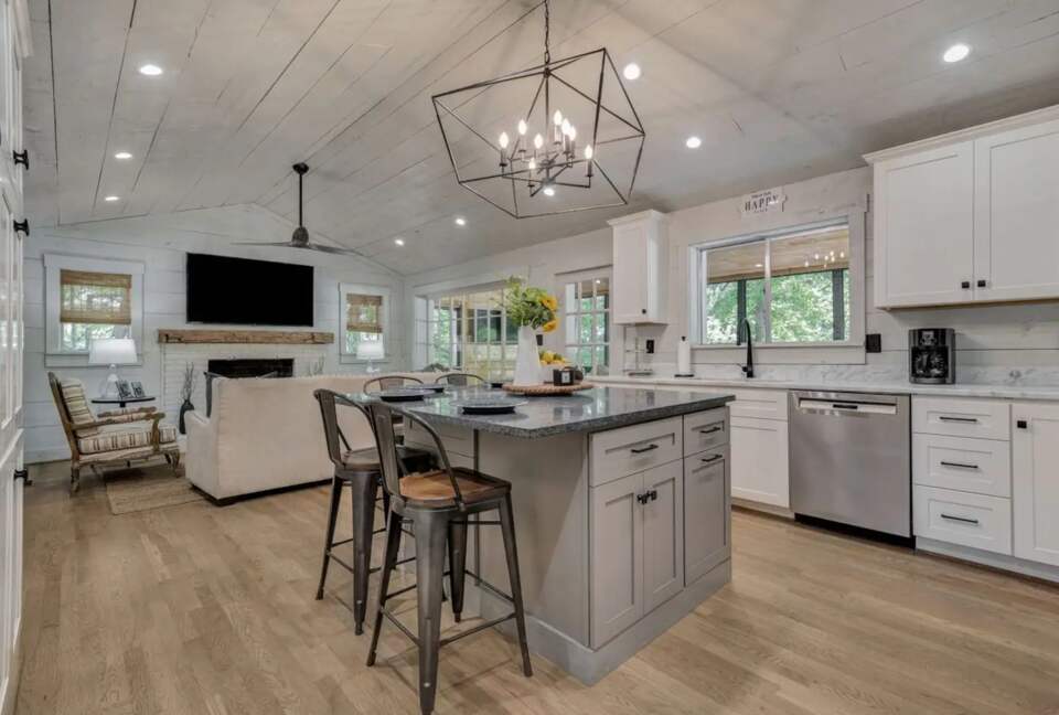 Smith Lake Retreat - Crane Hill, Alabama