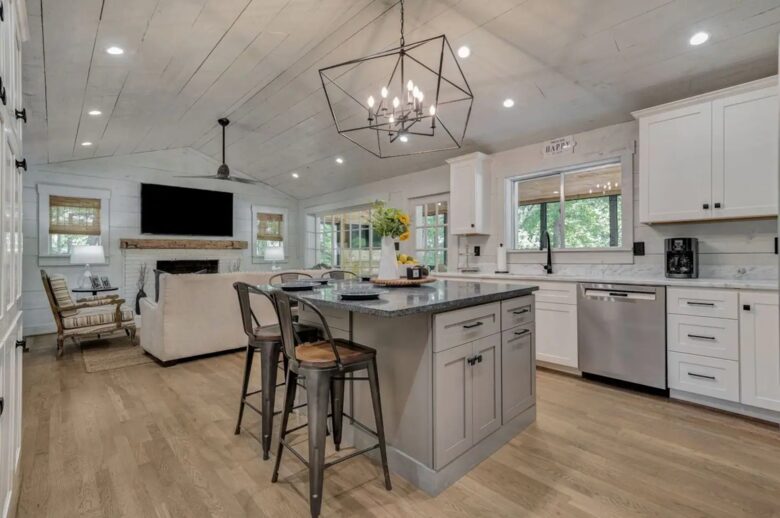 Smith Lake Retreat - Crane Hill, Alabama