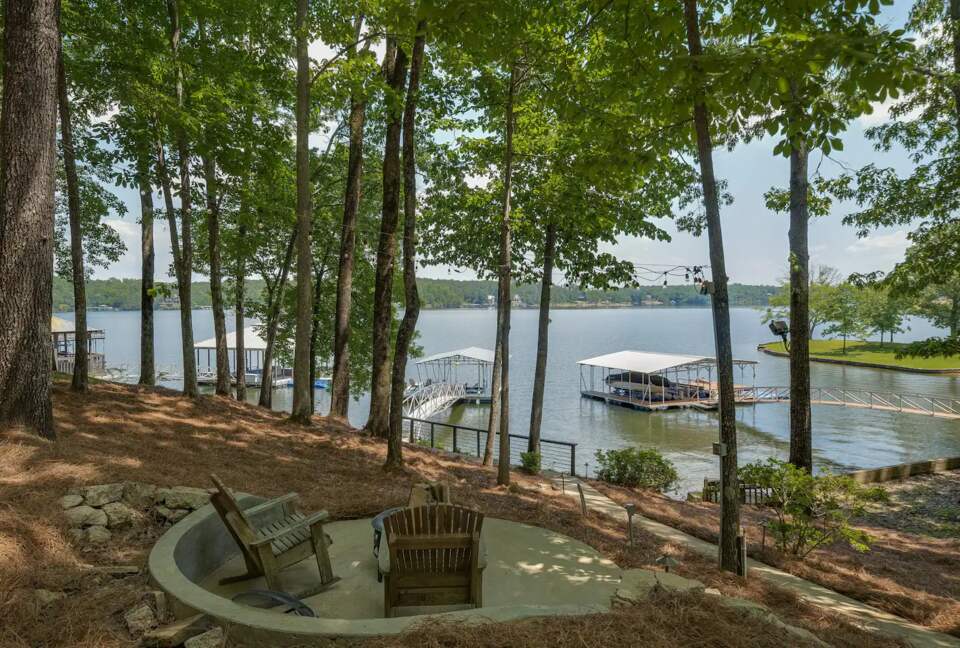 Smith Lake Retreat - Crane Hill, Alabama