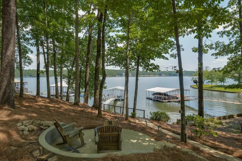 Smith Lake Retreat - Crane Hill, Alabama