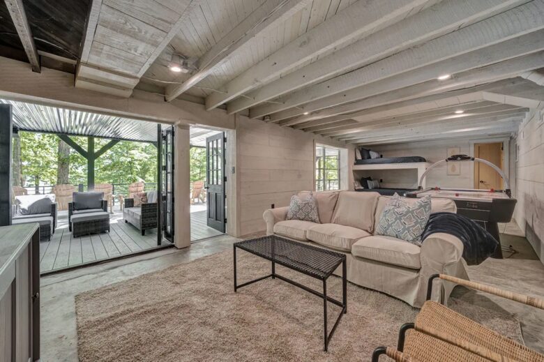 Smith Lake Retreat - Crane Hill, Alabama