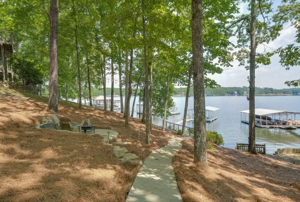 Smith Lake Retreat - Crane Hill, Alabama