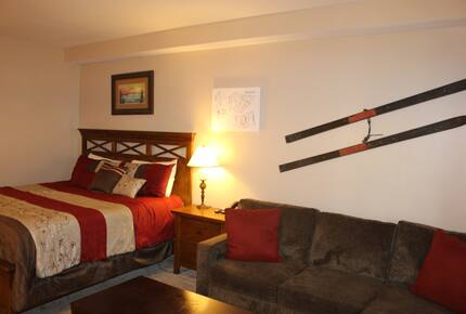 Snowshoe Ski-In/Ski-Out Studio - Snowshoe, West Virginia