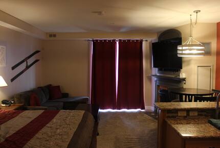 Snowshoe Ski-In/Ski-Out Studio - Snowshoe, West Virginia