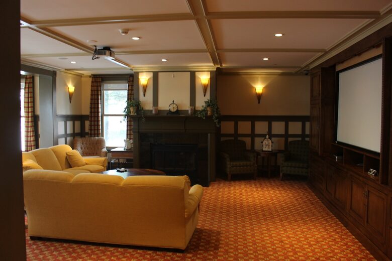 Snowshoe Ski-In/Ski-Out Studio - Snowshoe, West Virginia