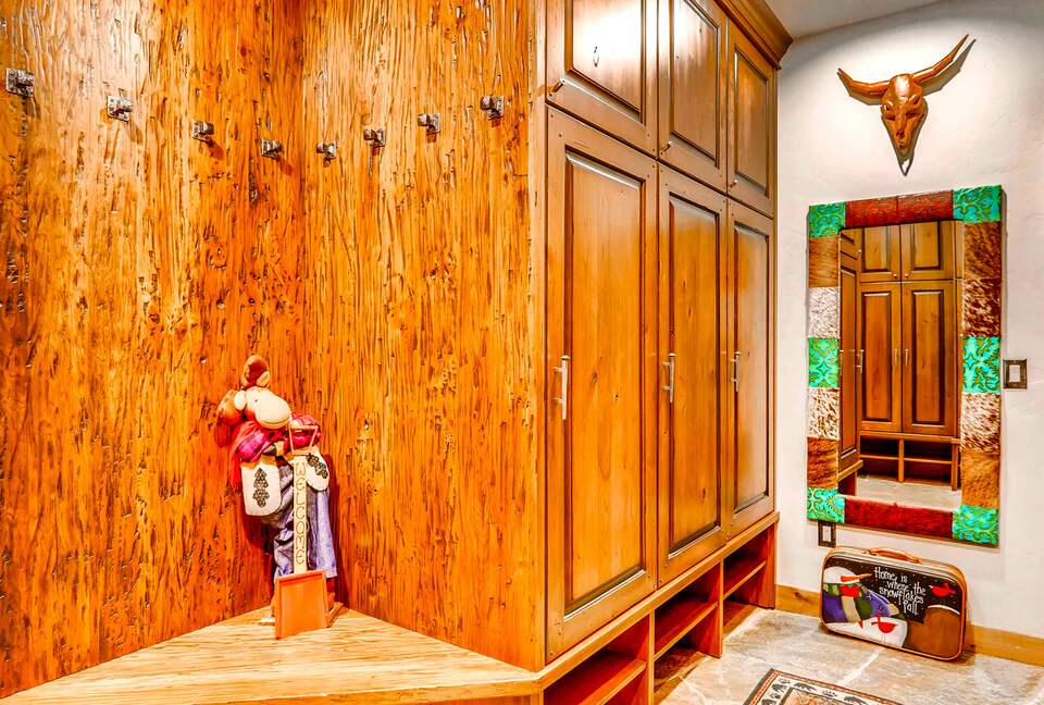 Luxurious Custom Ski Home on Peak 8 | "A Mine Shaft" - Moving Mountains - Breckenridge, Colorado