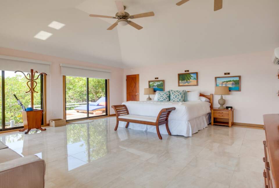 Royal Belize Private Island - Ragged Caye, Belize