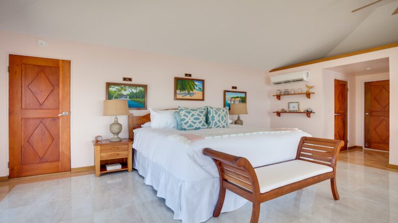 Royal Belize Private Island - Ragged Caye, Belize