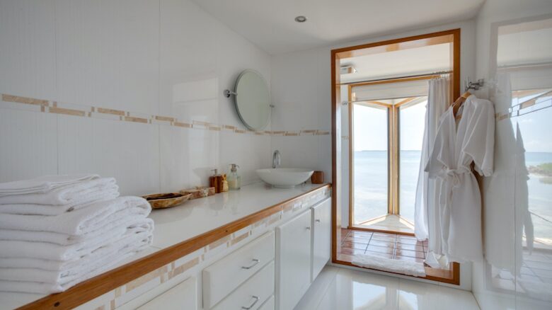 Royal Belize Private Island - Ragged Caye, Belize