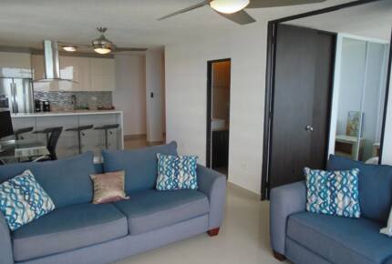 Raquet Club Condominiums - Beachfront Isla Verde - Carolina, Puerto Rico