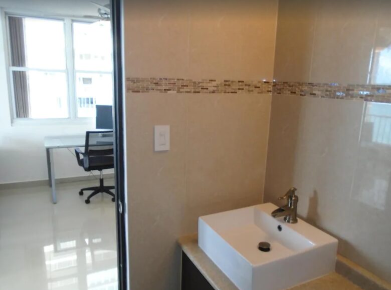 Raquet Club Condominiums - Beachfront Isla Verde - Carolina, Puerto Rico