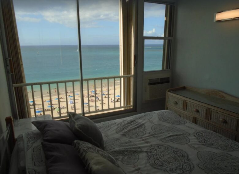 Raquet Club Condominiums - Beachfront Isla Verde - Carolina, Puerto Rico