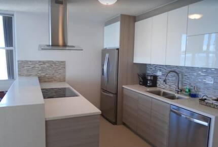 Raquet Club Condominiums - Beachfront Isla Verde - Carolina, Puerto Rico