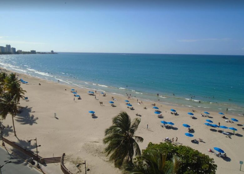 Raquet Club Condominiums - Beachfront Isla Verde - Carolina, Puerto Rico