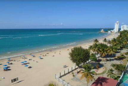 Raquet Club Condominiums - Beachfront Isla Verde - Carolina, Puerto Rico