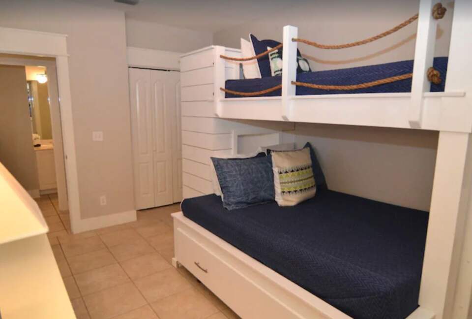 Crashing Waves Gulf Front Condo on 30A - Inlet Beach, Florida