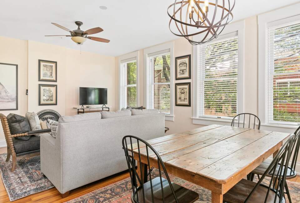 Charlottesville's Historic Downtown Getaway - Charlottesville, Virginia