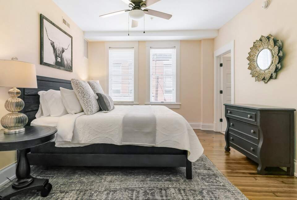 Charlottesville's Historic Downtown Getaway - Charlottesville, Virginia