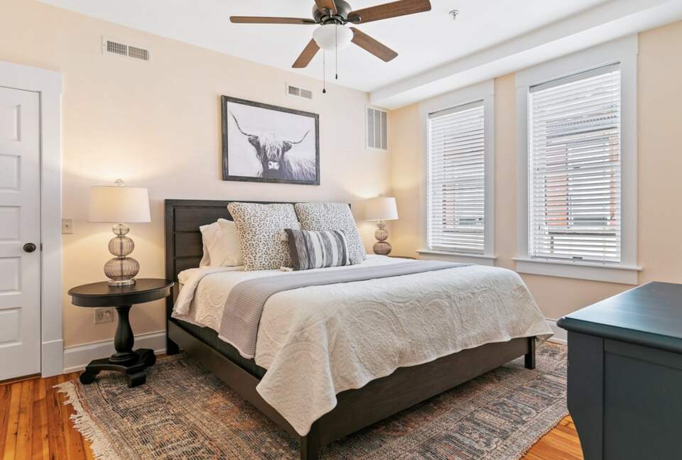 Charlottesville's Historic Downtown Getaway - Charlottesville, Virginia