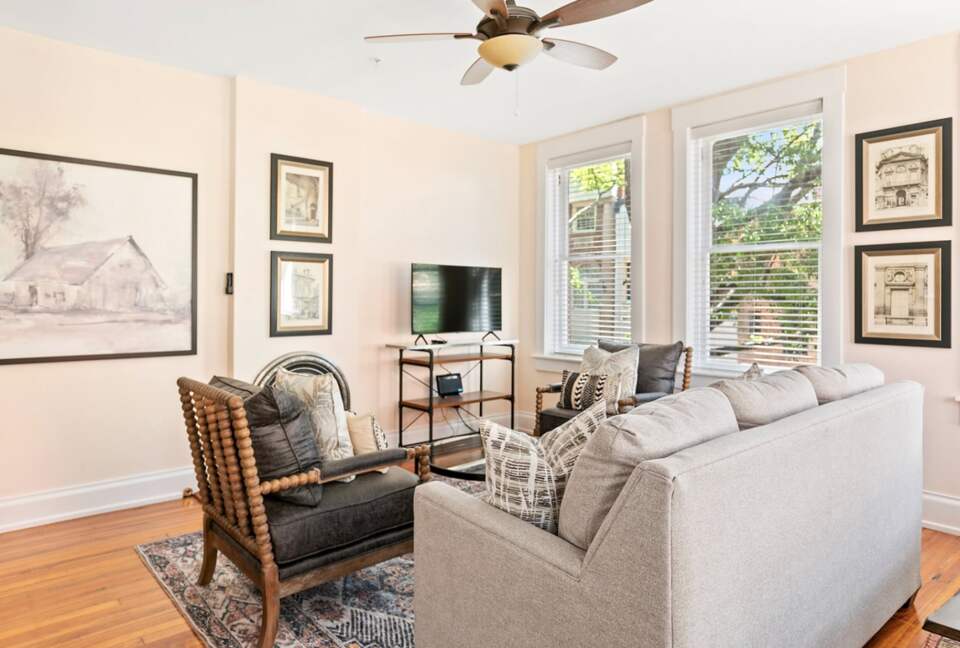 Charlottesville's Historic Downtown Getaway - Charlottesville, Virginia