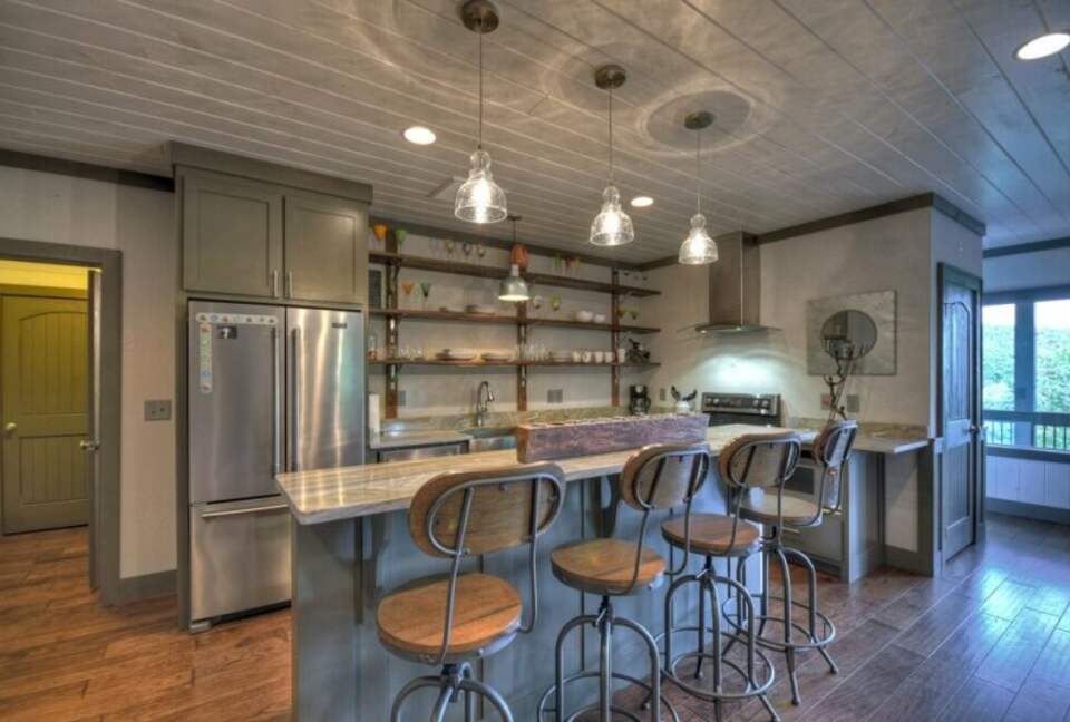 A Cut Above | North Georgia Mountain Home - Blue Ridge, Georgia