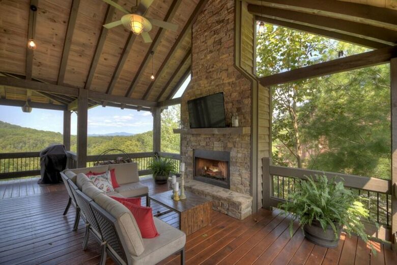 A Cut Above | North Georgia Mountain Home - Blue Ridge, Georgia