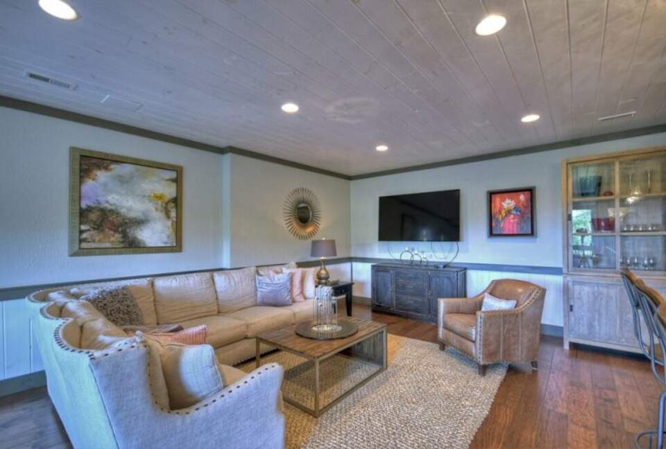 A Cut Above | North Georgia Mountain Home - Blue Ridge, Georgia