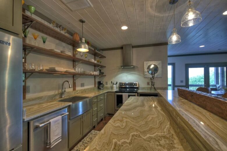 A Cut Above | North Georgia Mountain Home - Blue Ridge, Georgia