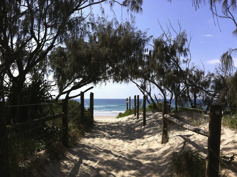 SANDS BEACH HOUSE - Mount Coolum, Australia