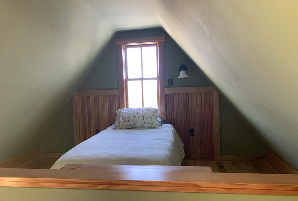 Attic with 2 twin beds