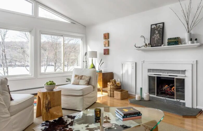 Catskills Lakefront Getaway - Monticello, New York