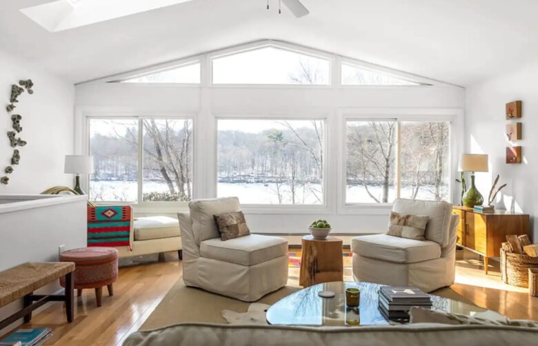 Catskills Lakefront Getaway - Monticello, New York