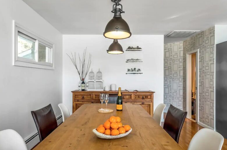 Catskills Lakefront Getaway - Monticello, New York