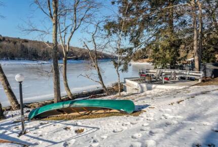 Catskills Lakefront Getaway - Monticello, New York