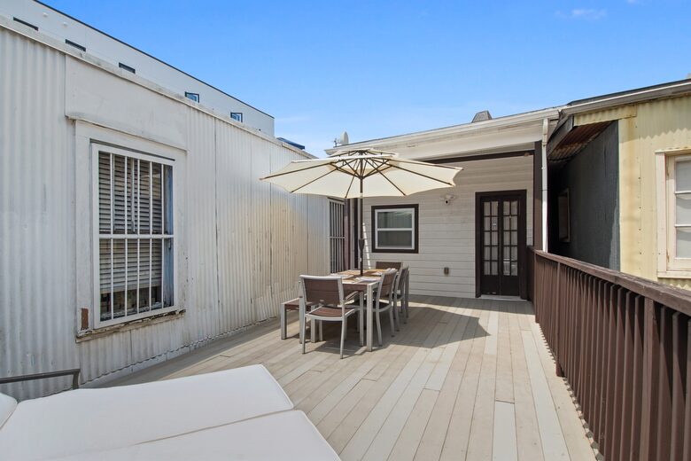 New Orleans Warehouse District Townhome - New Orleans, Louisiana