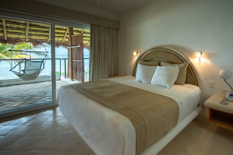 Las Villas Akumal - 3 Bedroom Oceanfront - Tulum, Mexico