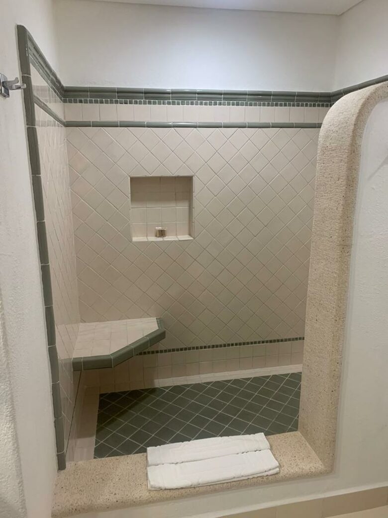 Las Villas Akumal - 3 Bedroom Oceanfront - Tulum, Mexico