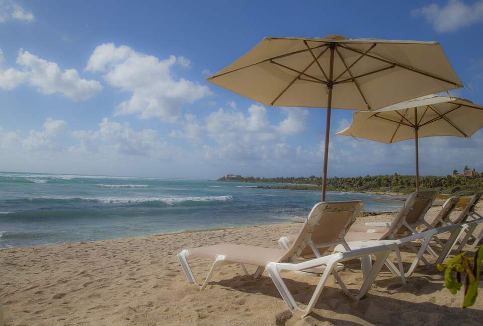 Las Villas Akumal - 3 Bedroom Oceanfront - Tulum, Mexico