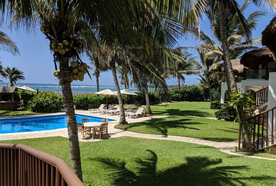 Las Villas Akumal - 3 Bedroom Oceanfront - Tulum, Mexico