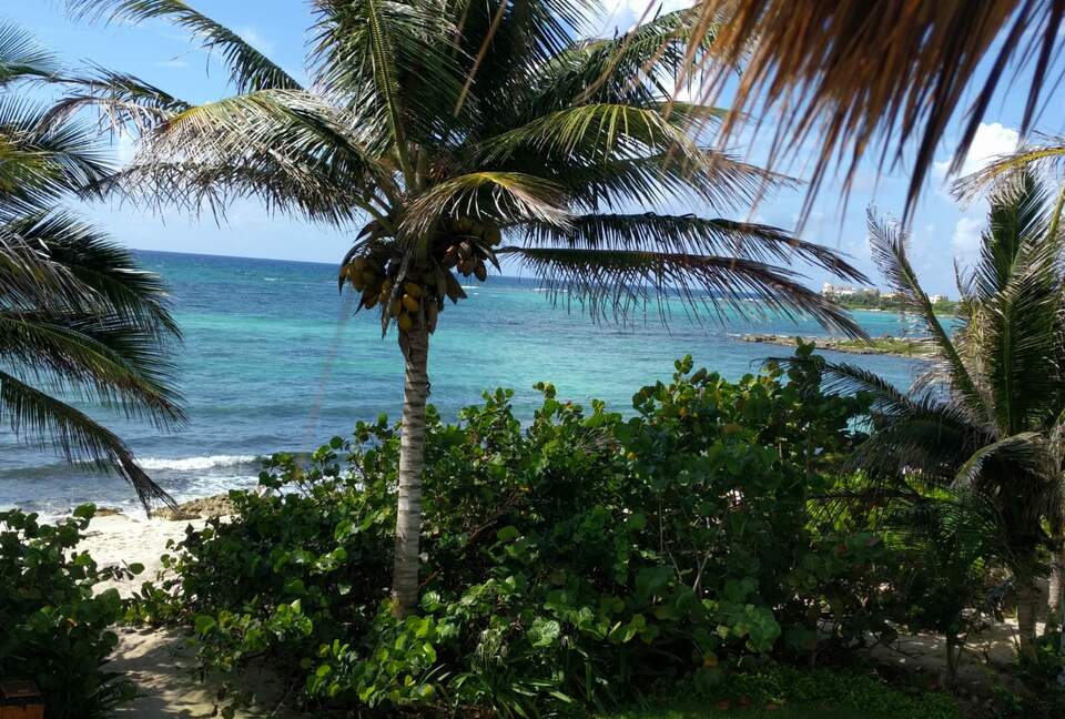 Las Villas Akumal - 3 Bedroom Oceanfront - Tulum, Mexico