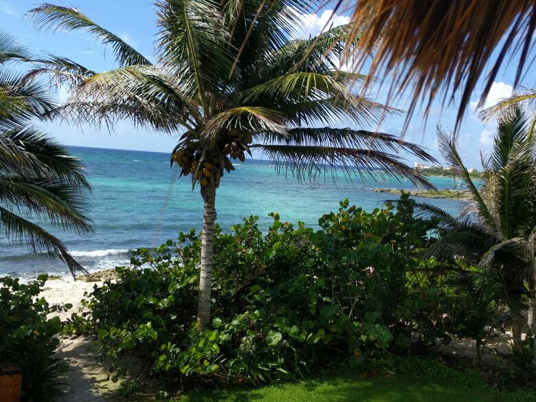 Las Villas Akumal - 3 Bedroom Oceanfront - Tulum, Mexico