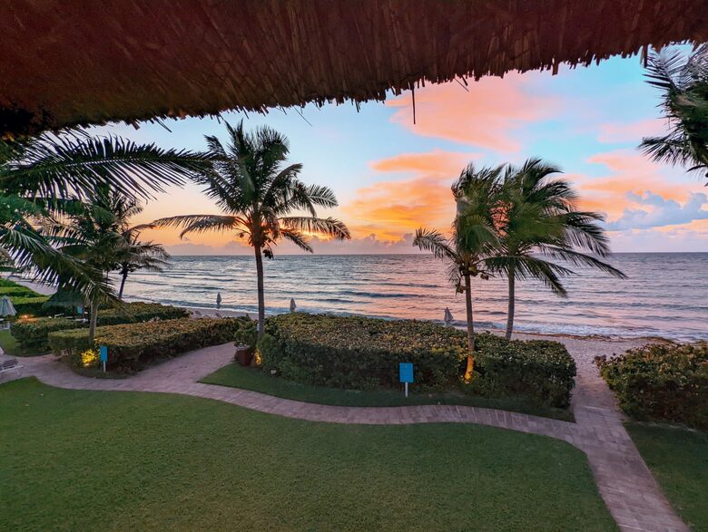 Las Villas Akumal - 3 Bedroom Oceanfront - Tulum, Mexico