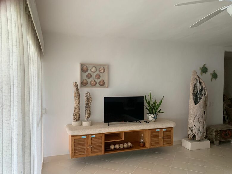 Las Villas Akumal - 3 Bedroom Oceanfront - Tulum, Mexico