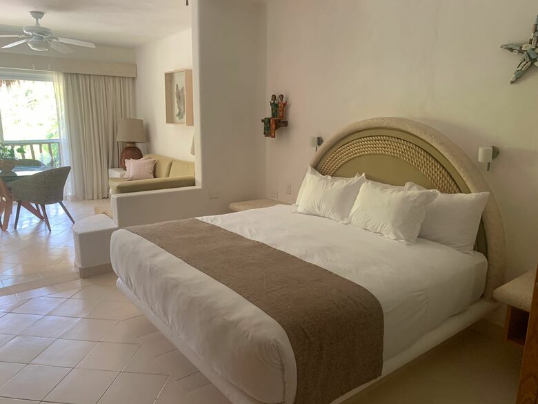 Las Villas Akumal - 3 Bedroom Oceanfront - Tulum, Mexico