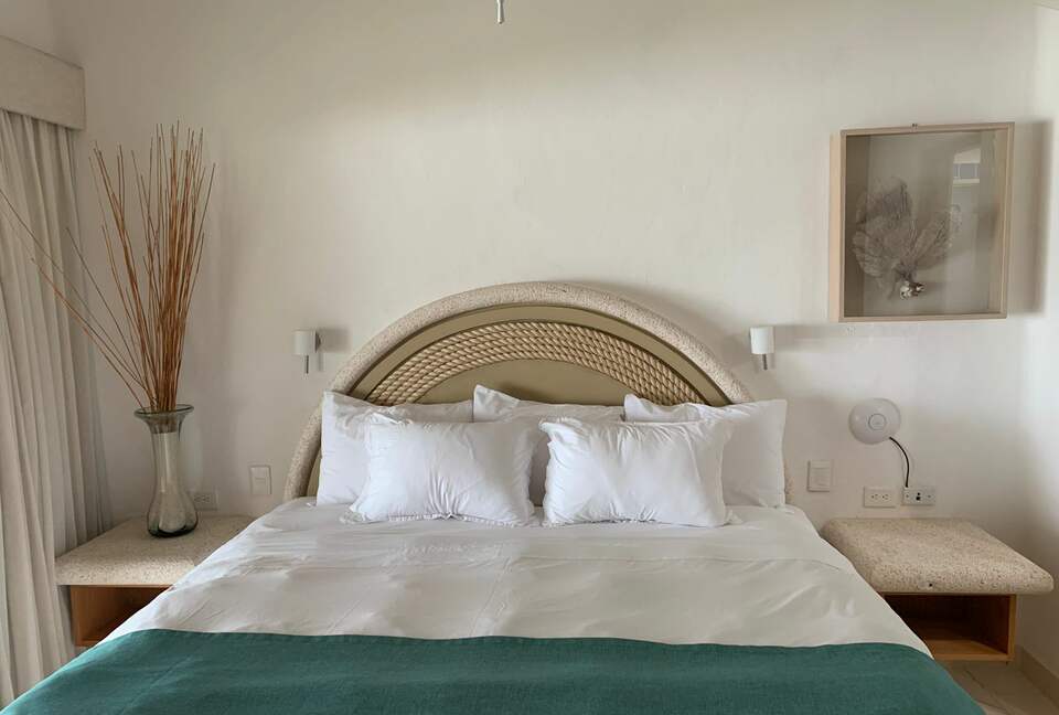 Las Villas Akumal - 3 Bedroom Oceanfront - Tulum, Mexico